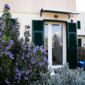 casa-teresa-7-minuti-dal-mare-nel-verde-di-finale.hotelitalianriviera.com/